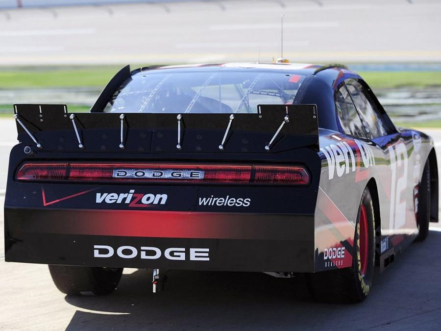  Dodge Challenger R/T NASCAR Nationwide Series Race Car 2010 года  (фото 12 из 12)